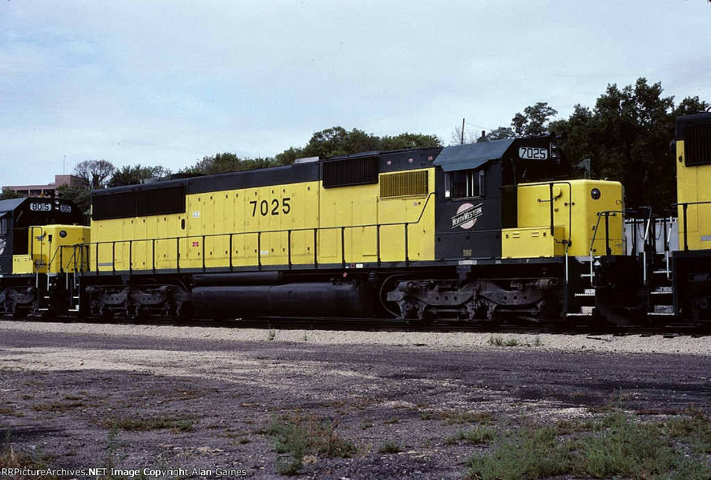 CNW 7025